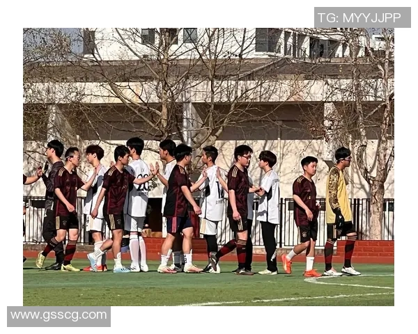 学生党足球热潮来袭如何在校园中找到属于你的足球梦想与团队